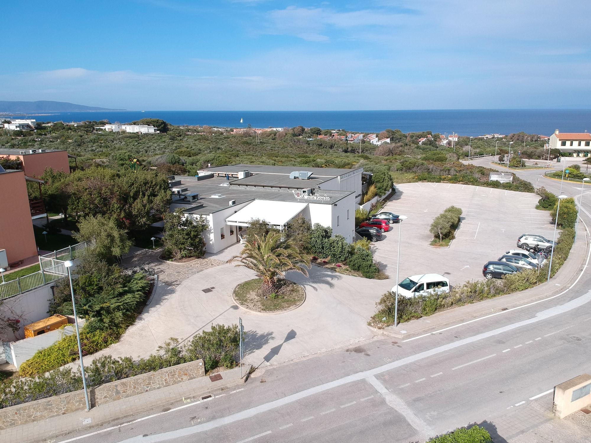 Hotel Cala Reale Stintino Bagian luar foto