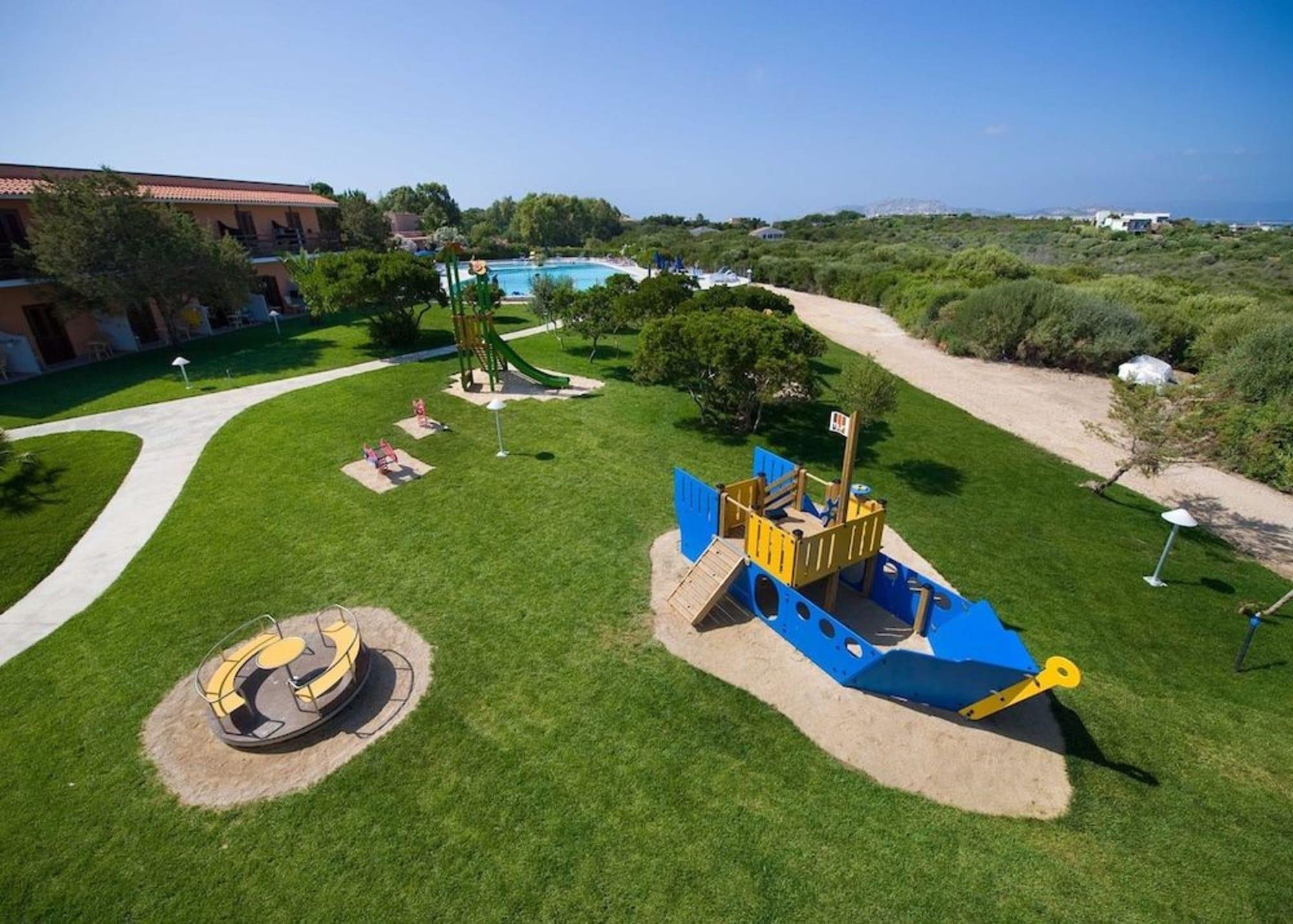 Hotel Cala Reale Stintino Bagian luar foto