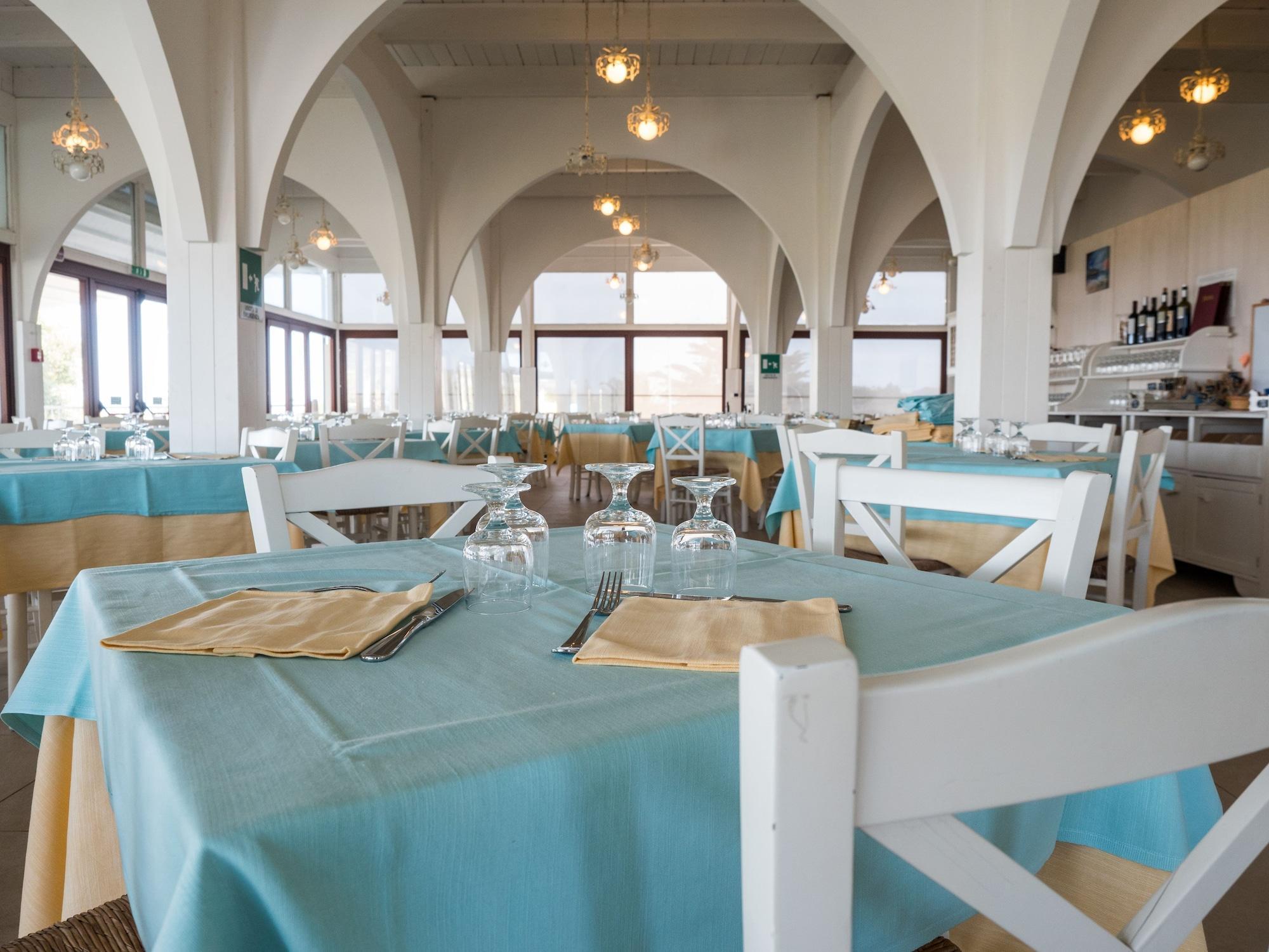 Hotel Cala Reale Stintino Bagian luar foto