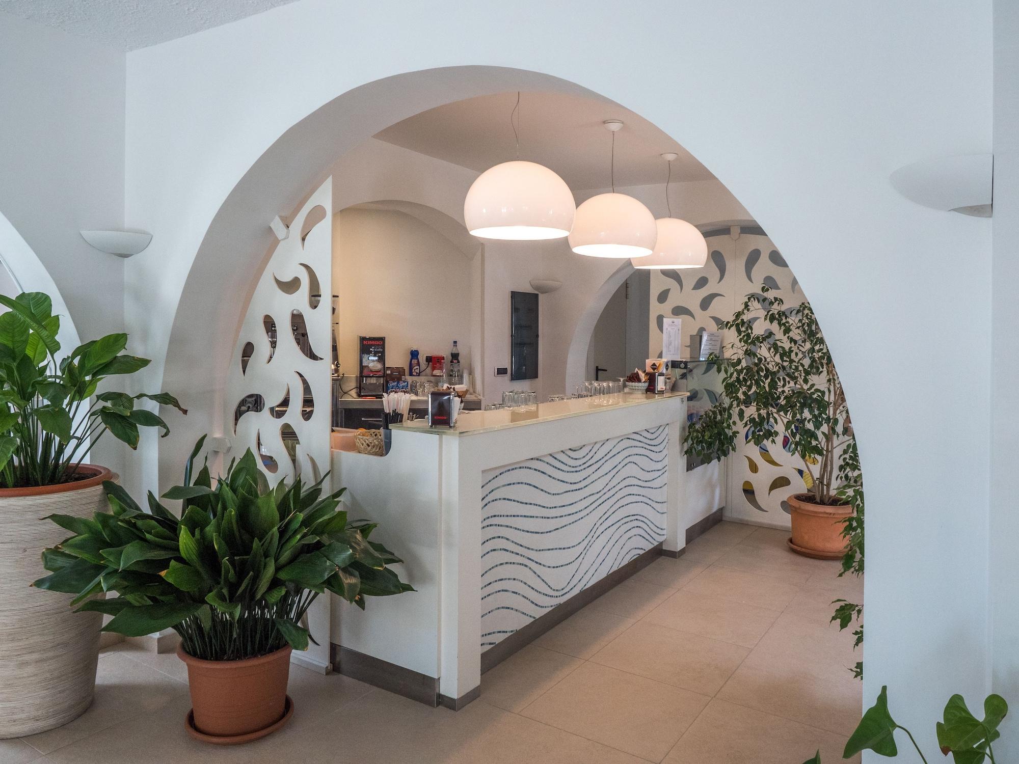 Hotel Cala Reale Stintino Bagian luar foto