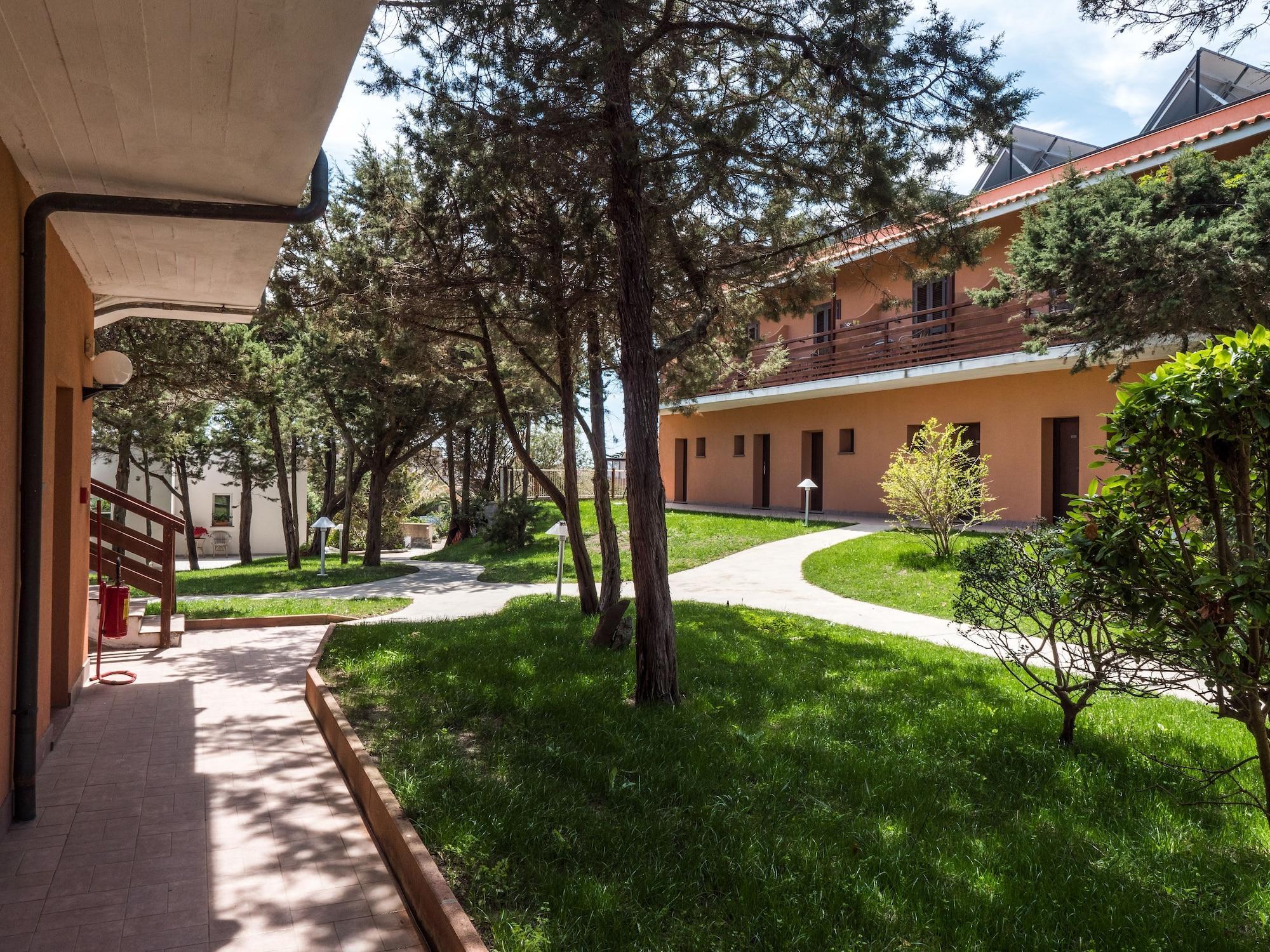 Hotel Cala Reale Stintino Bagian luar foto